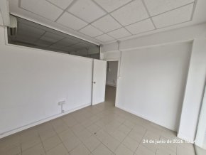 Local en Av. Giannattasio y Márquez Castro – 20 m² con 2 AA — foto 4 de 6