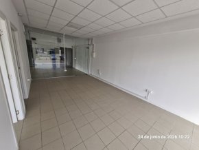 Local en Av. Giannattasio y Márquez Castro – 23 m² con AA — foto 2 de 5