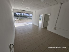 Local en Av. Giannattasio y Márquez Castro – 23 m² con AA — foto 3 de 5