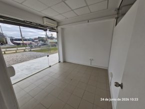 Local comercial en Av. Giannattasio y Márquez Castro – 43 m² con 2 oficinas con AA — foto 6 de 9